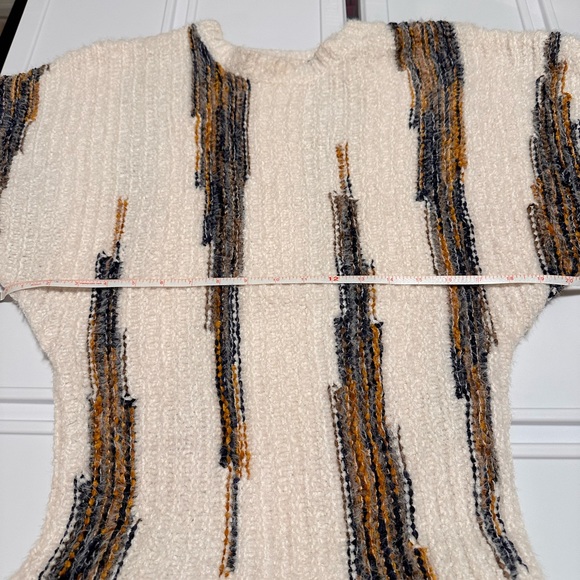 Ladies Sweater Dress - Picture 5 of 6